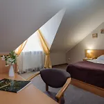 Курортний Комплекс Santa Maria Hotel *